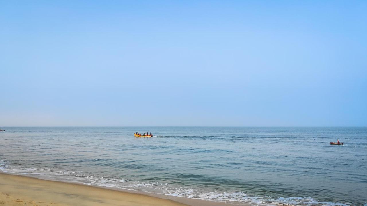 Amritara A Beach Symphony Марарикулам Экстерьер фото