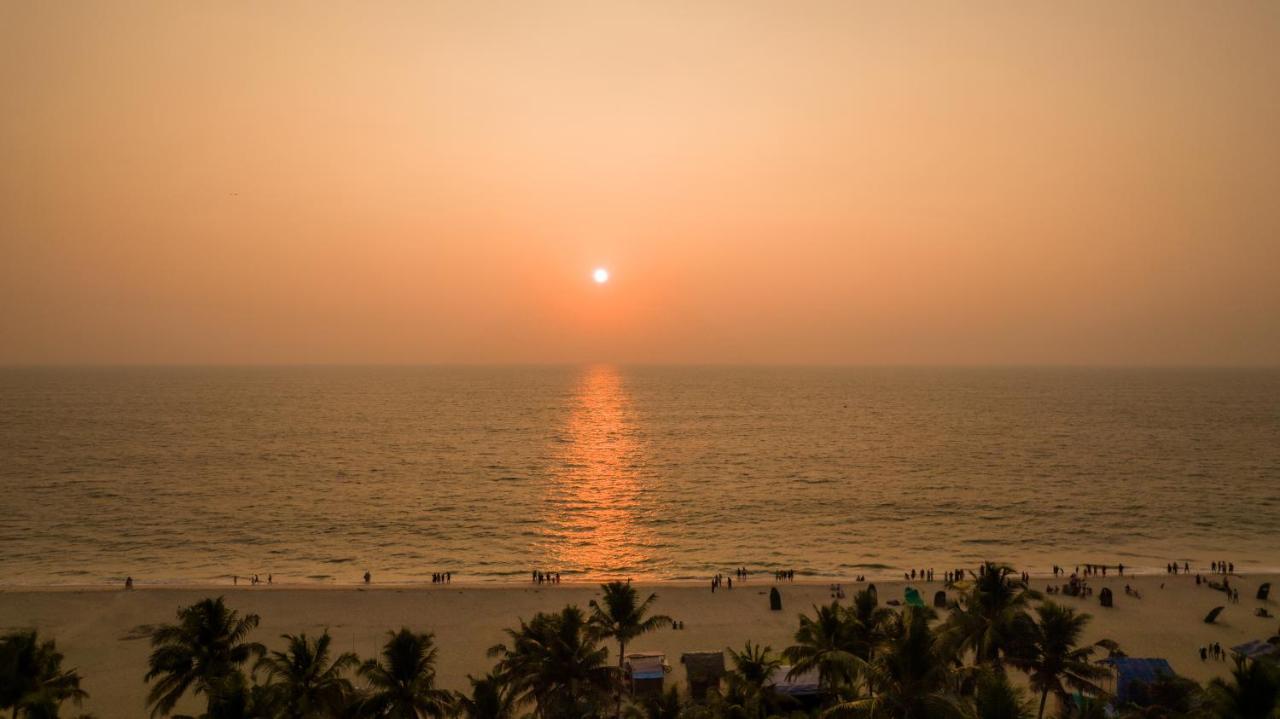 Amritara A Beach Symphony Марарикулам Экстерьер фото