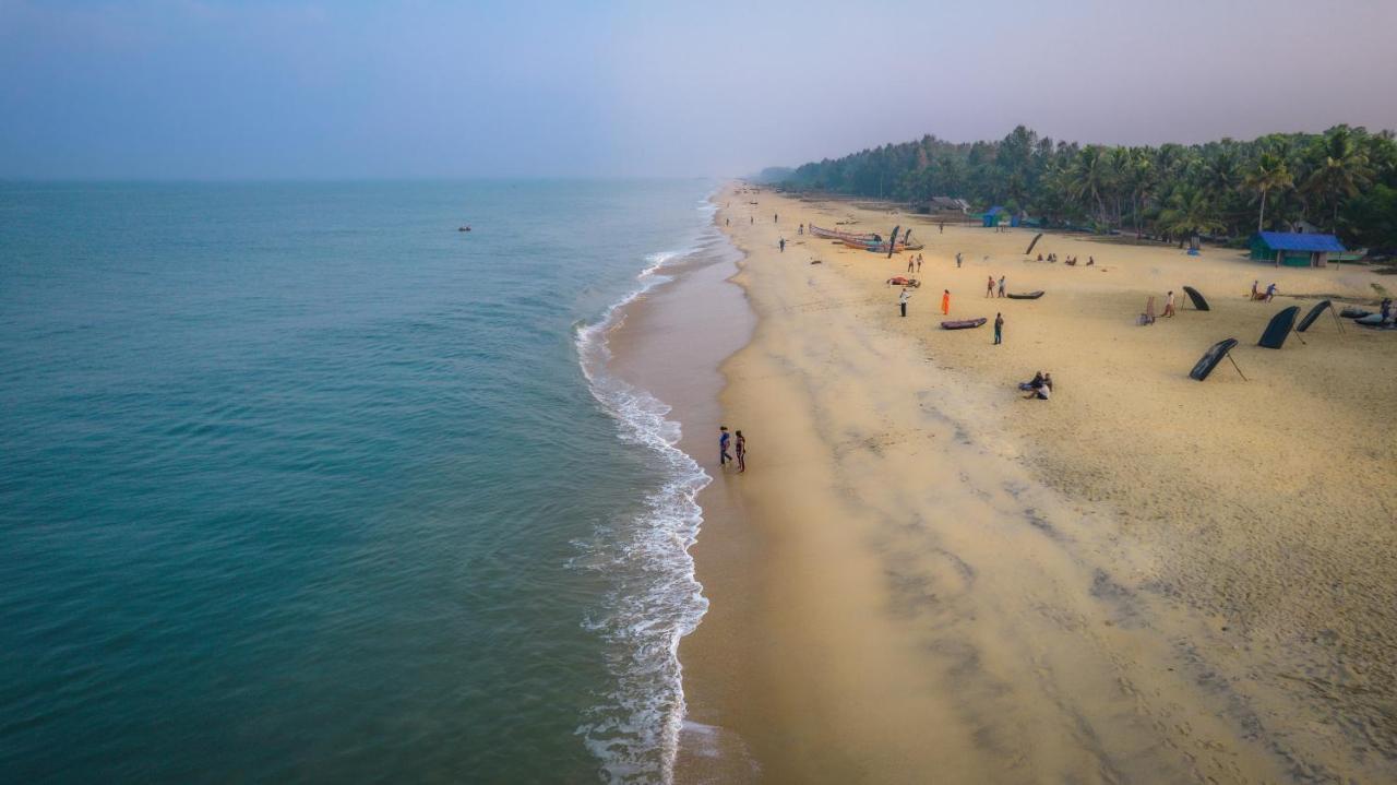 Amritara A Beach Symphony Марарикулам Экстерьер фото